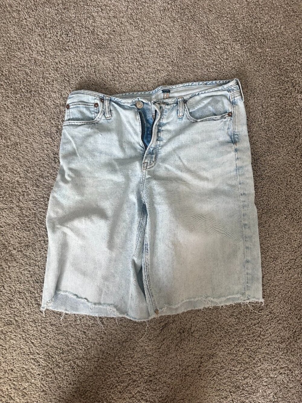 American Eagle Women's Shorts Size 8